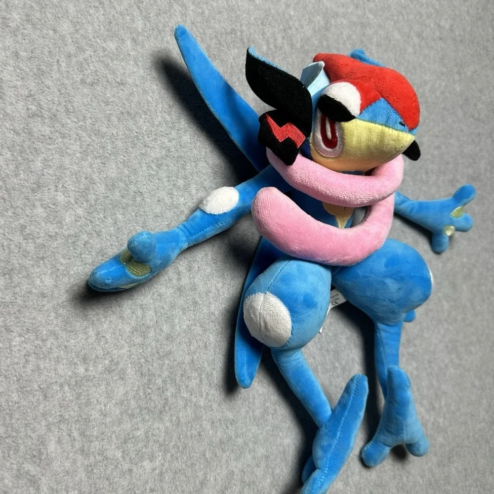 Ash's‎ Greninja Plush Pokemon 12